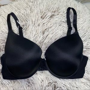 Black push up bra (VICTORIAS SECRET)
